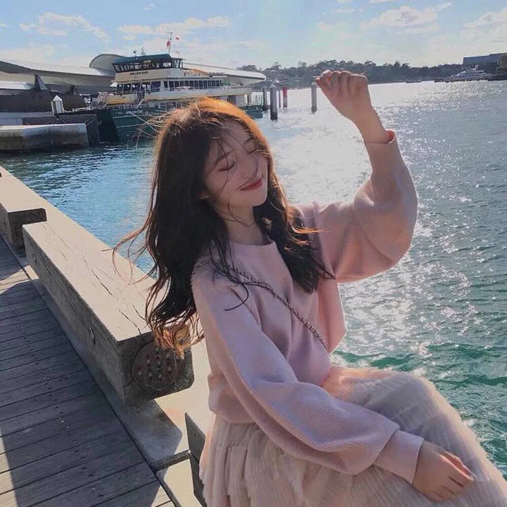 校花请自重，我真不是股神